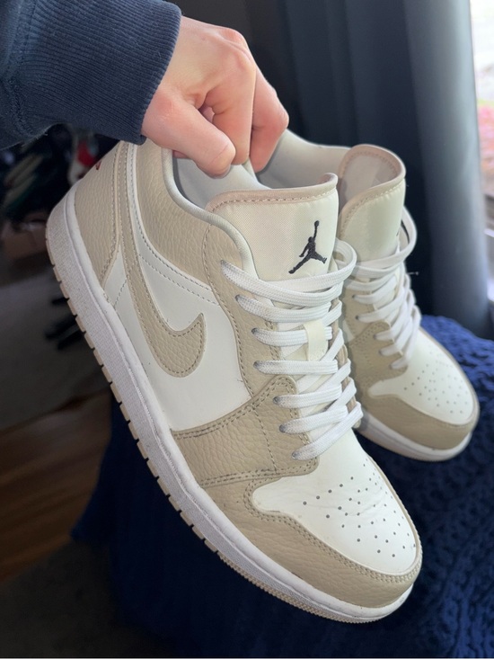 Jordan Other - Jordan Low-Top Sneakers in Cream and White
